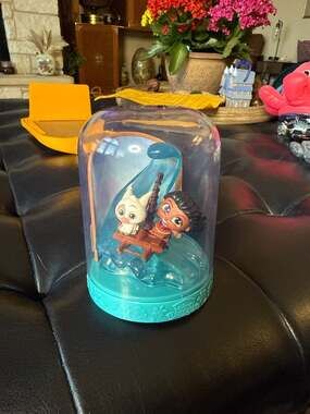 Disney Doorables Doorway to Magic Moana and Pua Movie Scene Playset